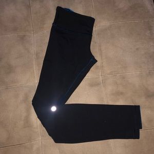 WunderUnder lululemon reversible legging.